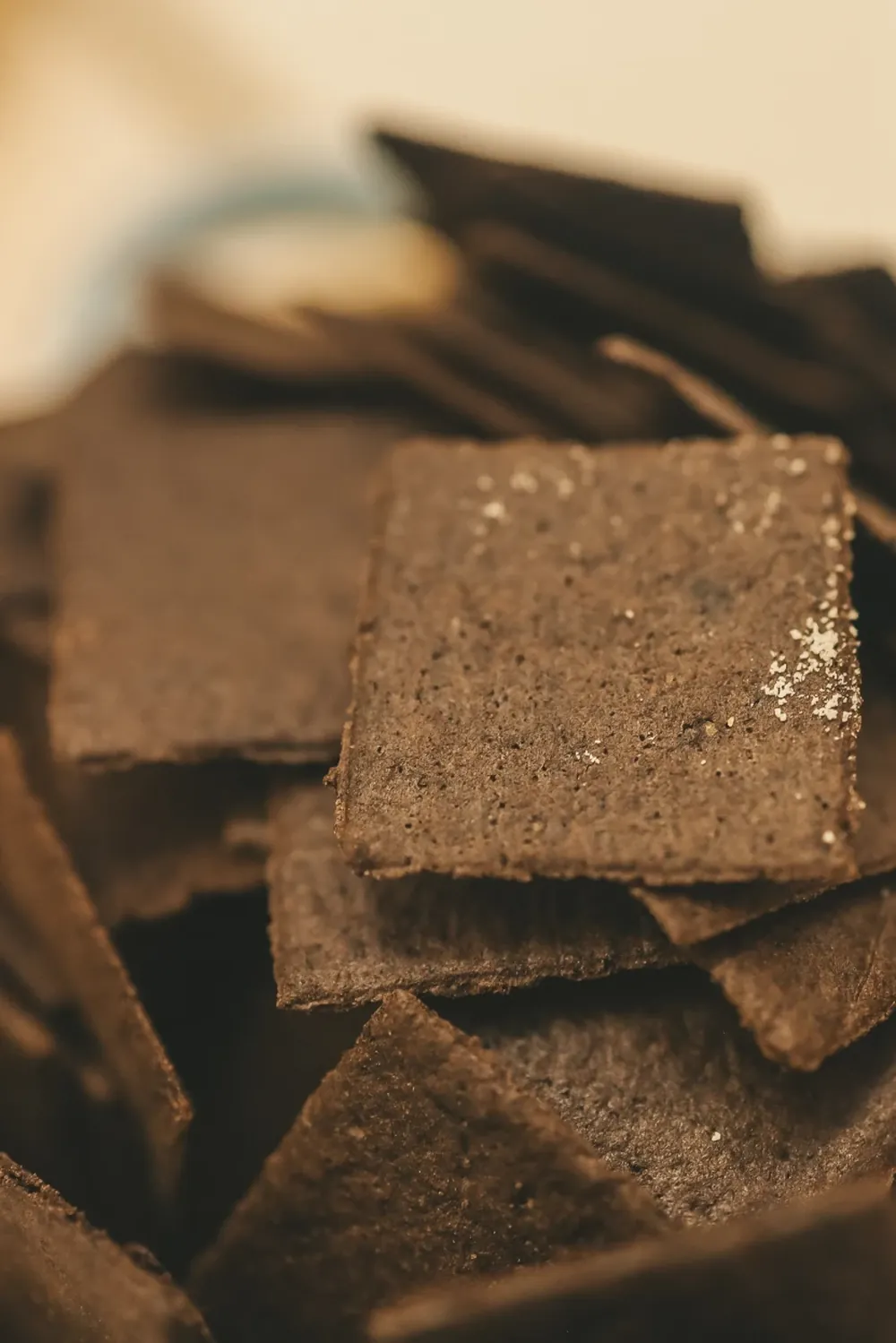 Crocantinis de Cacau Black, biscoitos finos e crocantes